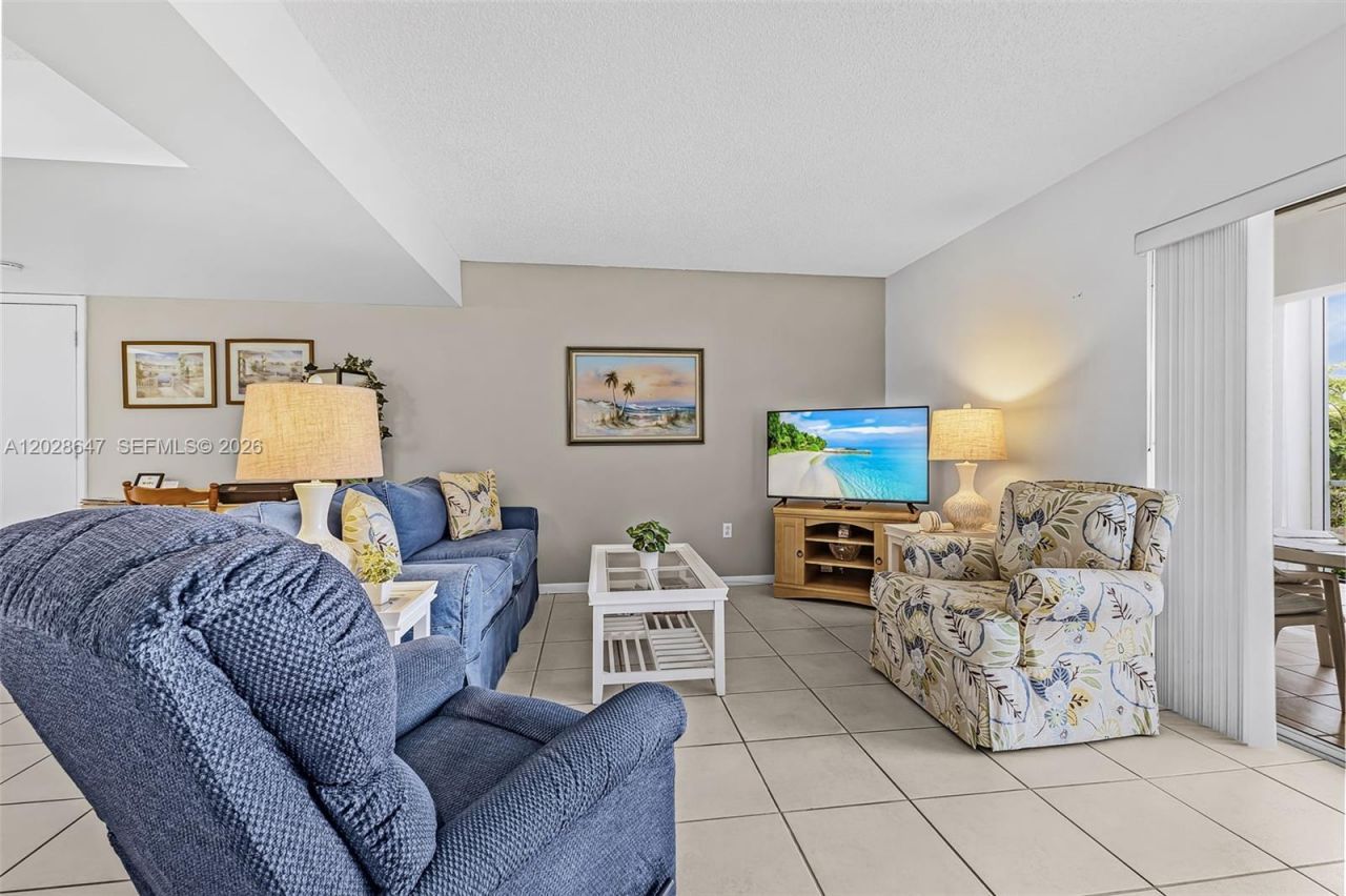 8 Watercolor Way, Naples, FL 34113 Photo