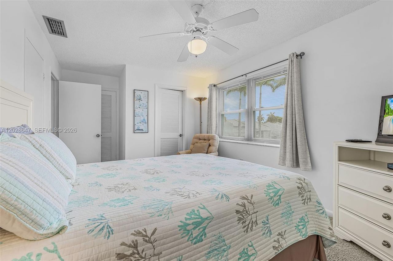 8 Watercolor Way, Naples, FL 34113 Photo