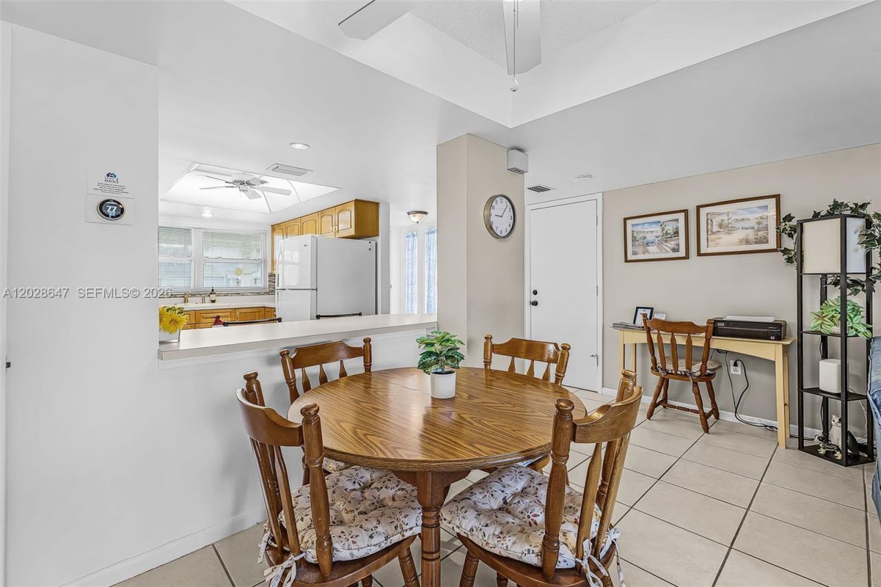 8 Watercolor Way, Naples, FL 34113 Photo