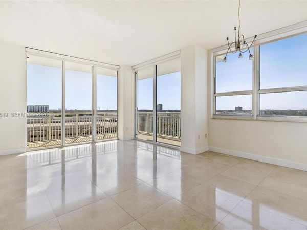 19501 W Country Club Dr , Unit 1009, Aventura, FL 33180
