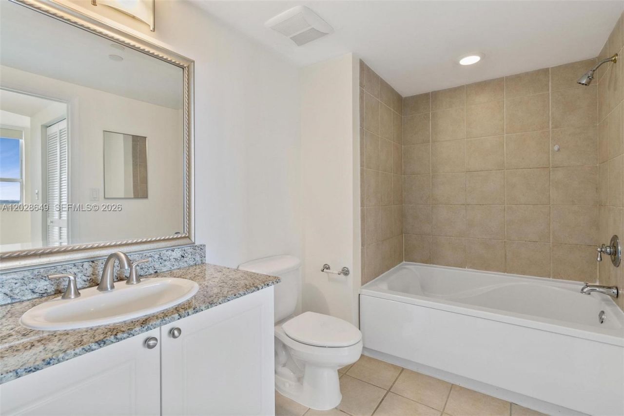 19501 W Country Club Dr, Unit 1009, Aventura, FL 33180 Photo