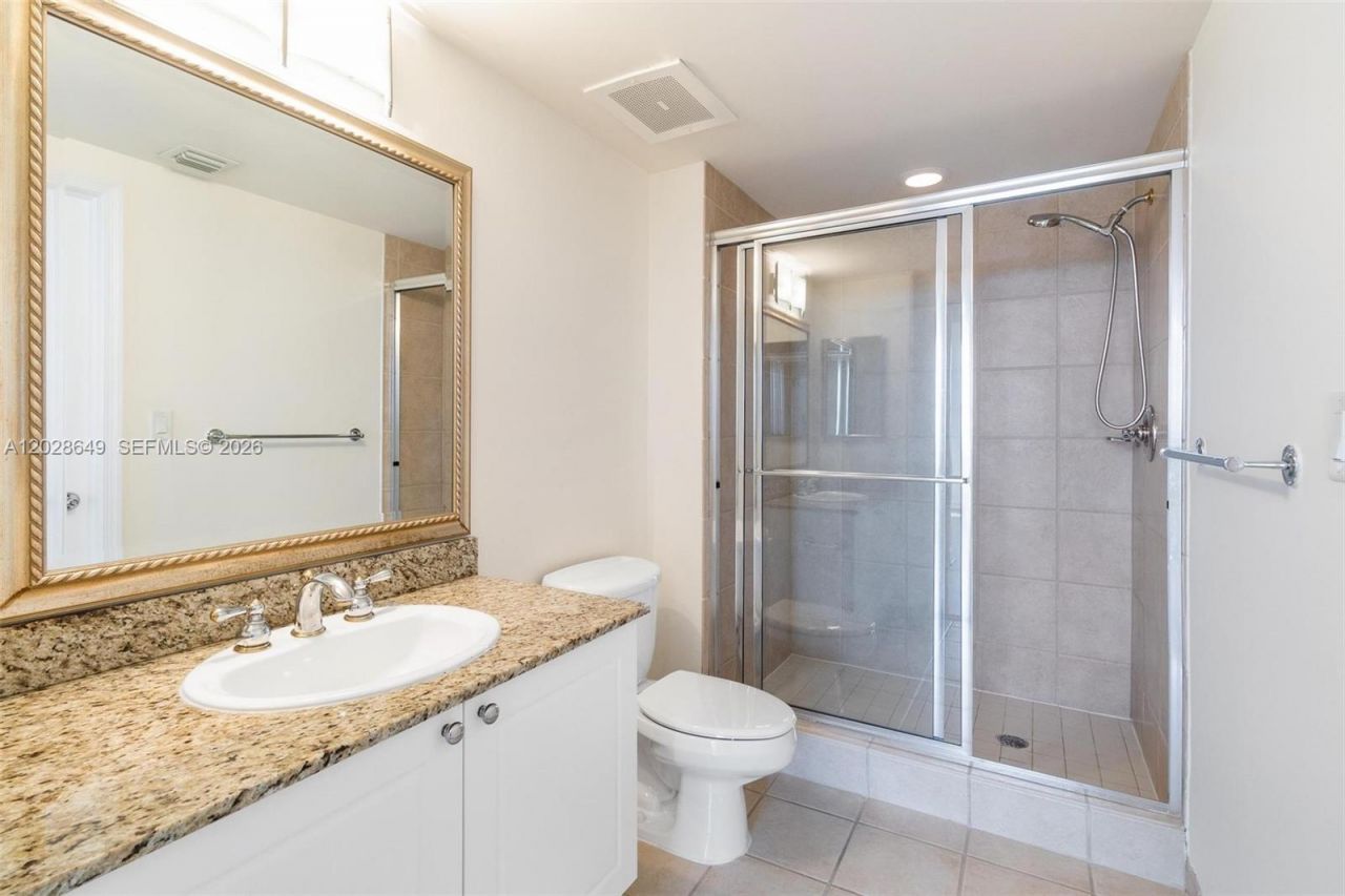 19501 W Country Club Dr, Unit 1009, Aventura, FL 33180 Photo