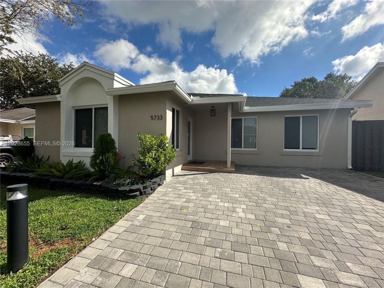 5733 NW 100th Ct, Unit 5733, Doral, FL 33178 Photo