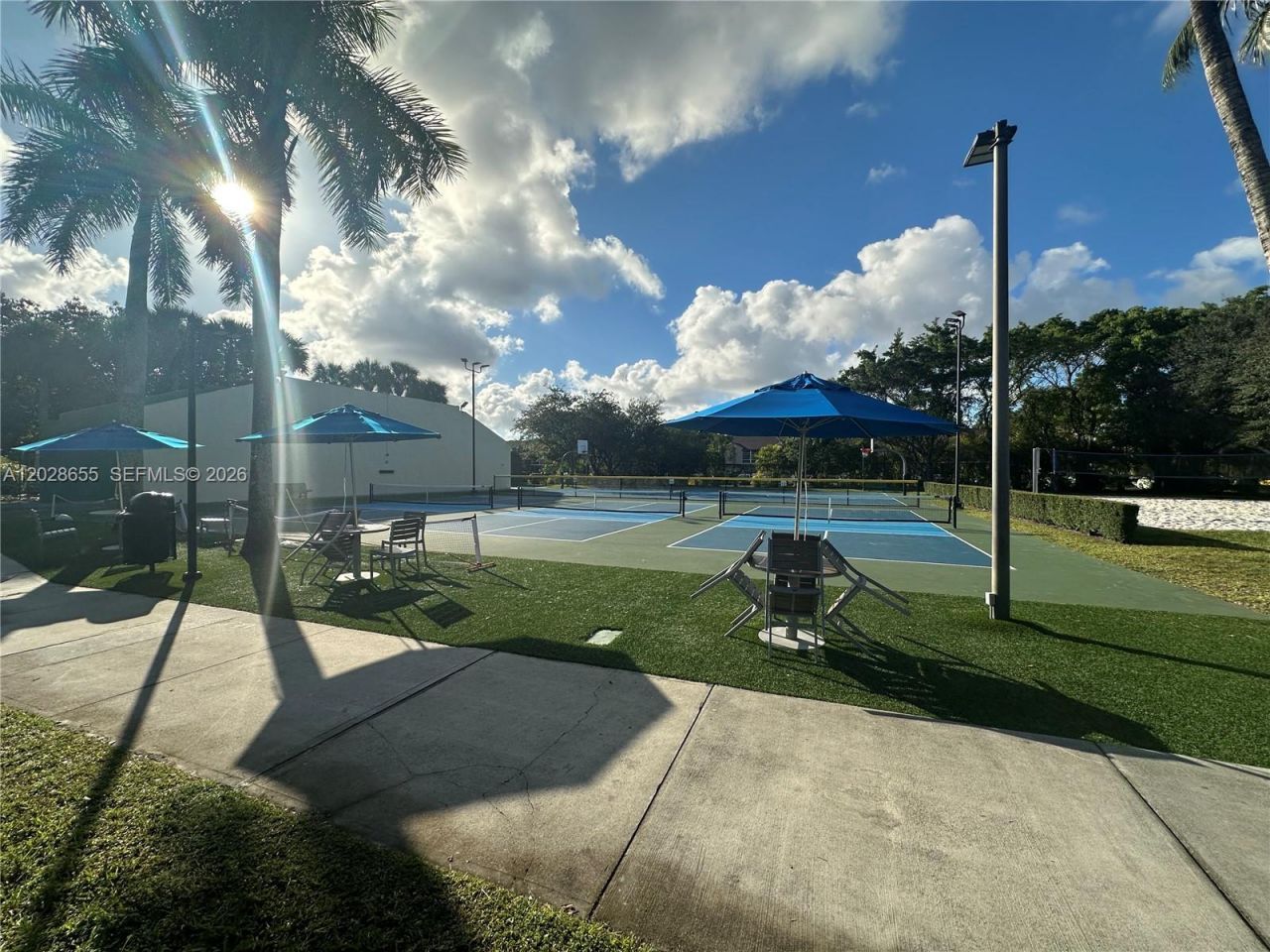 5733 NW 100th Ct, Unit 5733, Doral, FL 33178 Photo