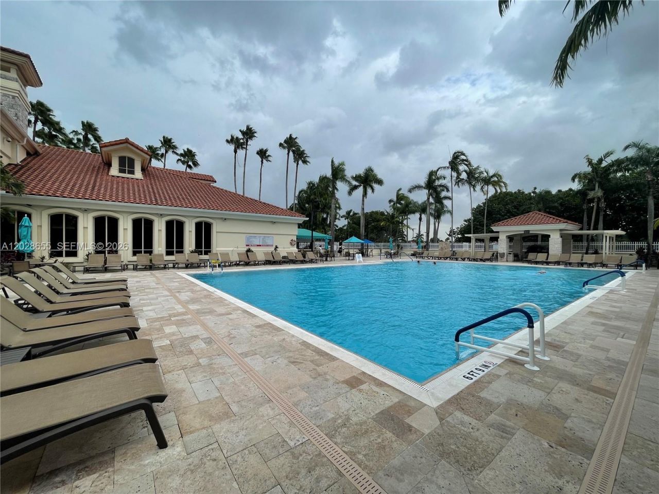 5733 NW 100th Ct, Unit 5733, Doral, FL 33178 Photo