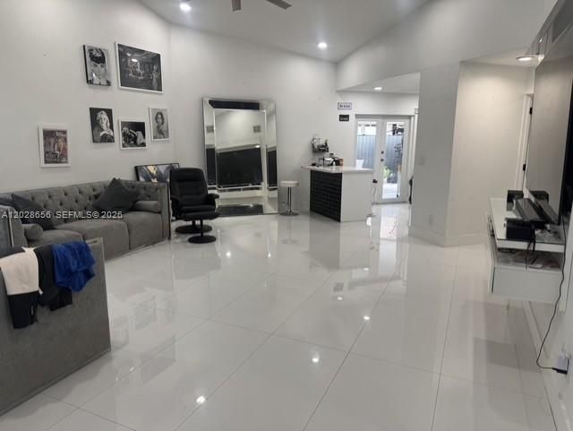 1131 SW 110th Ave , Pembroke Pines, FL 33025 Photo