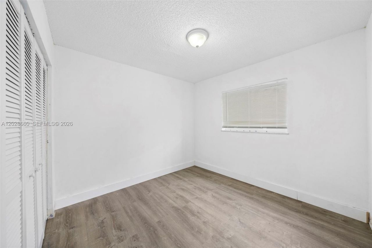 4335 NW South Tamiami Canal Dr , Unit 213, Miami, FL 33126 Photo