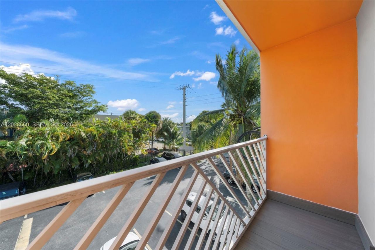 4335 NW South Tamiami Canal Dr , Unit 213, Miami, FL 33126 Photo