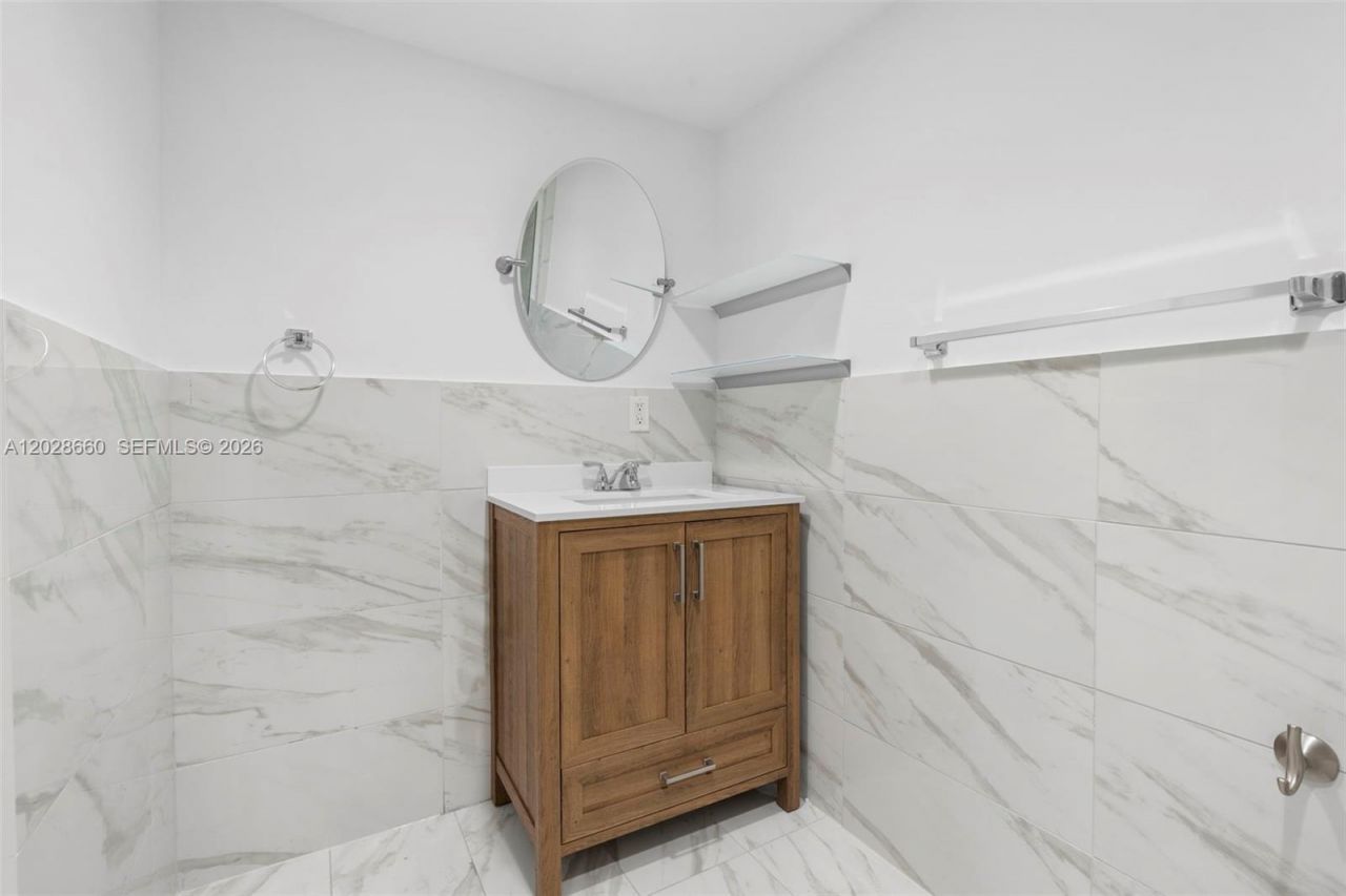 4335 NW South Tamiami Canal Dr , Unit 213, Miami, FL 33126 Photo
