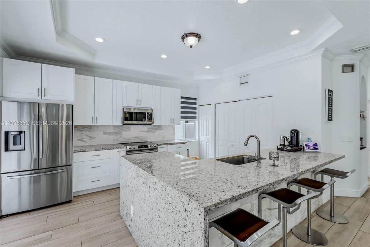 13370 SW 32nd St, Miramar, FL 33027 Photo