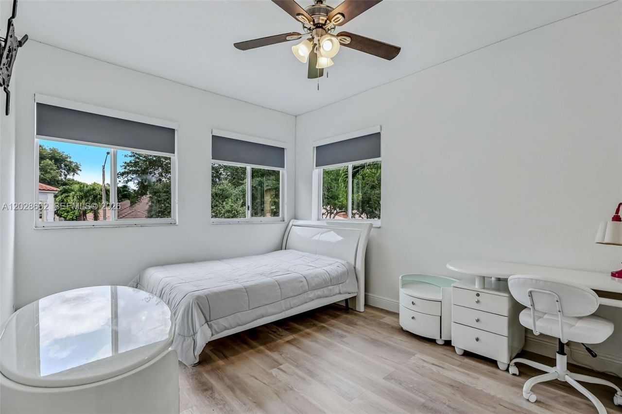 13370 SW 32nd St, Miramar, FL 33027 Photo