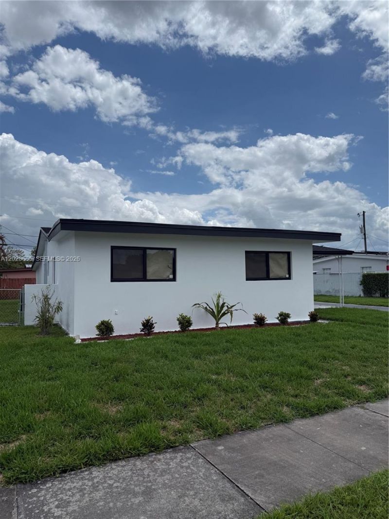 1014 W 66th St , Hialeah, FL 33012 Photo