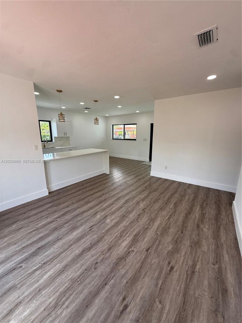 1014 W 66th St , Hialeah, FL 33012 Photo