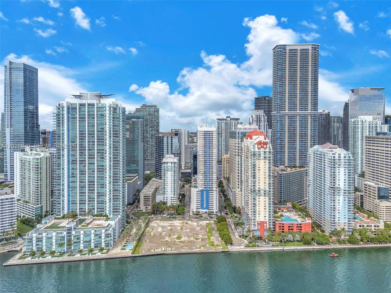 1200 Brickell Bay Dr, Unit 3123, Miami, FL 33131 Photo