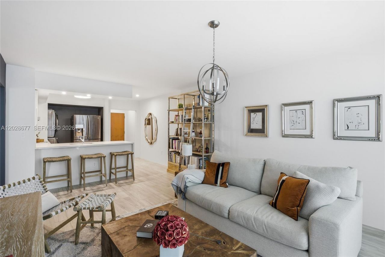 31 SE 5th St , Unit 2410, Miami, FL 33131 Photo