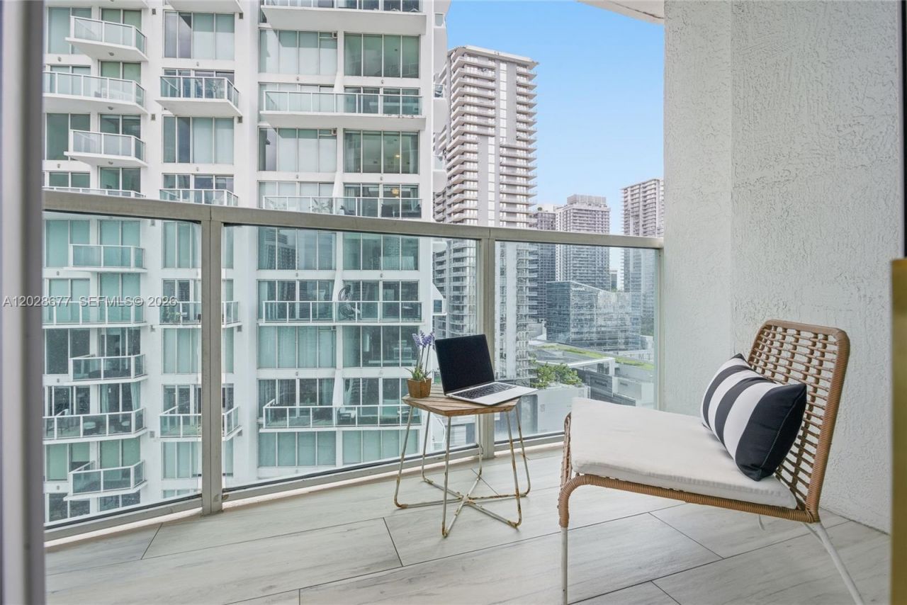 31 SE 5th St , Unit 2410, Miami, FL 33131 Photo
