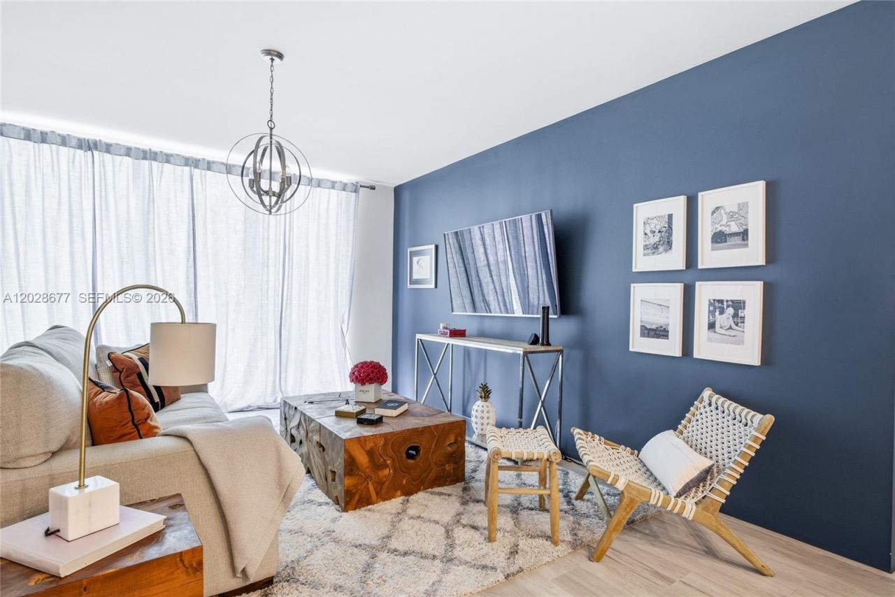 31 SE 5th St , Unit 2410, Miami, FL 33131 Photo