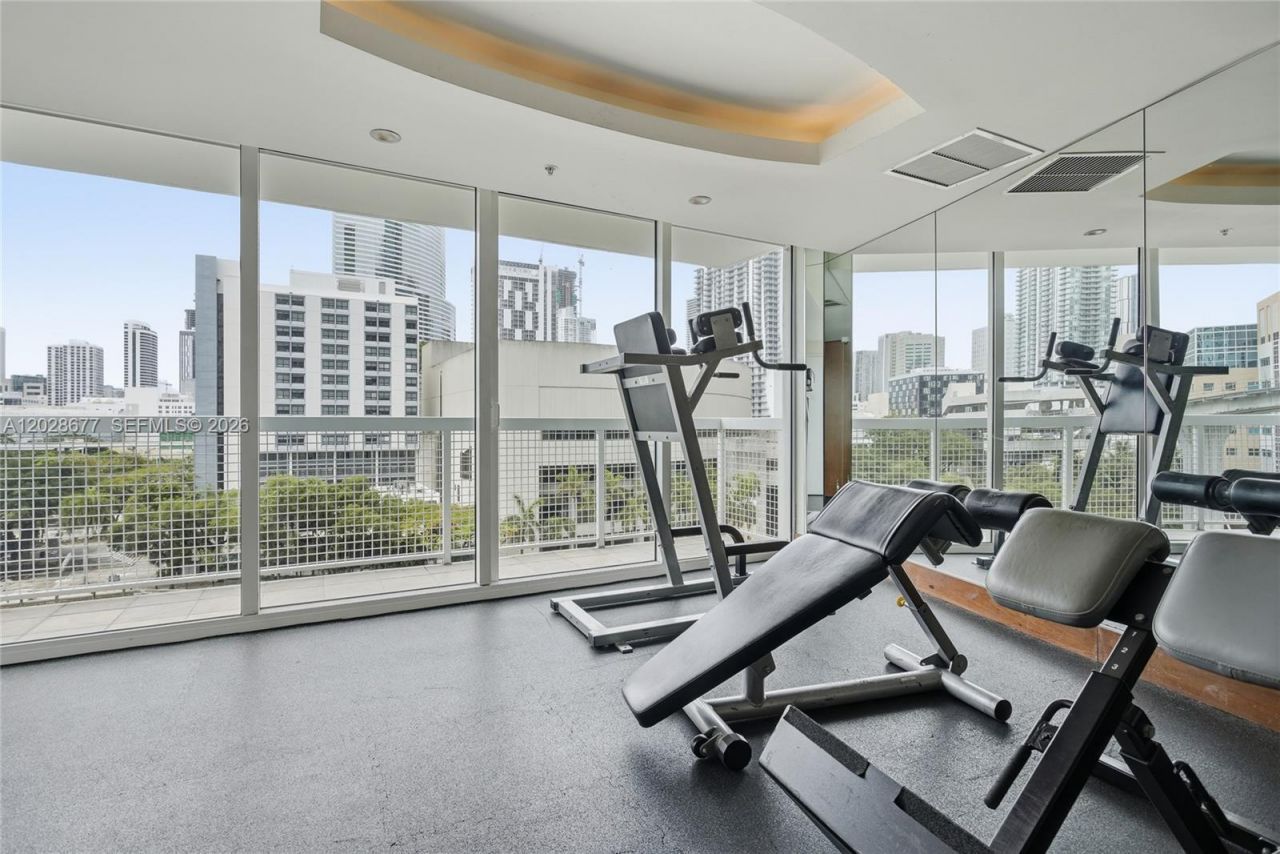 31 SE 5th St , Unit 2410, Miami, FL 33131 Photo