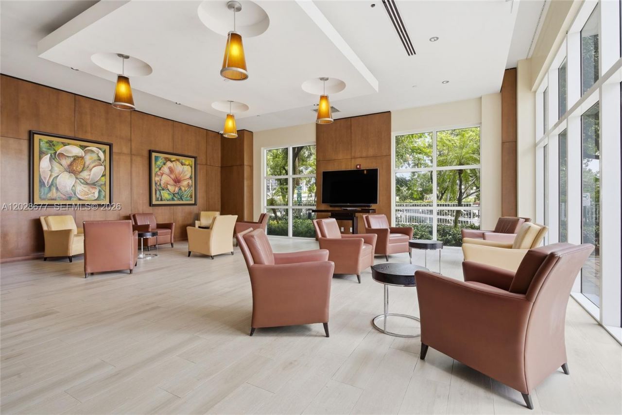 31 SE 5th St , Unit 2410, Miami, FL 33131 Photo