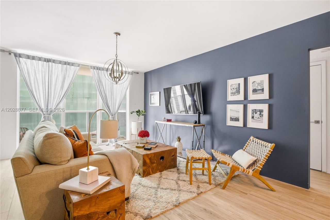 31 SE 5th St , Unit 2410, Miami, FL 33131 Photo