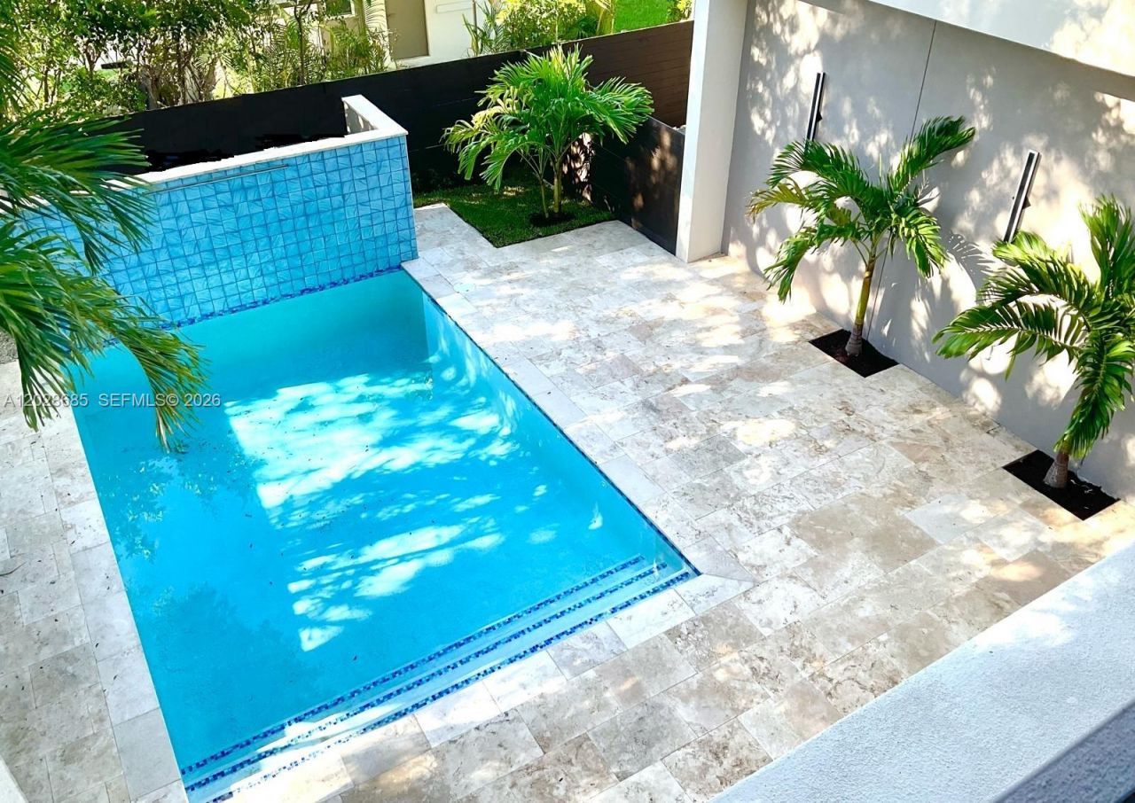 1700 NE 18th St , Fort Lauderdale, FL 33305 Photo