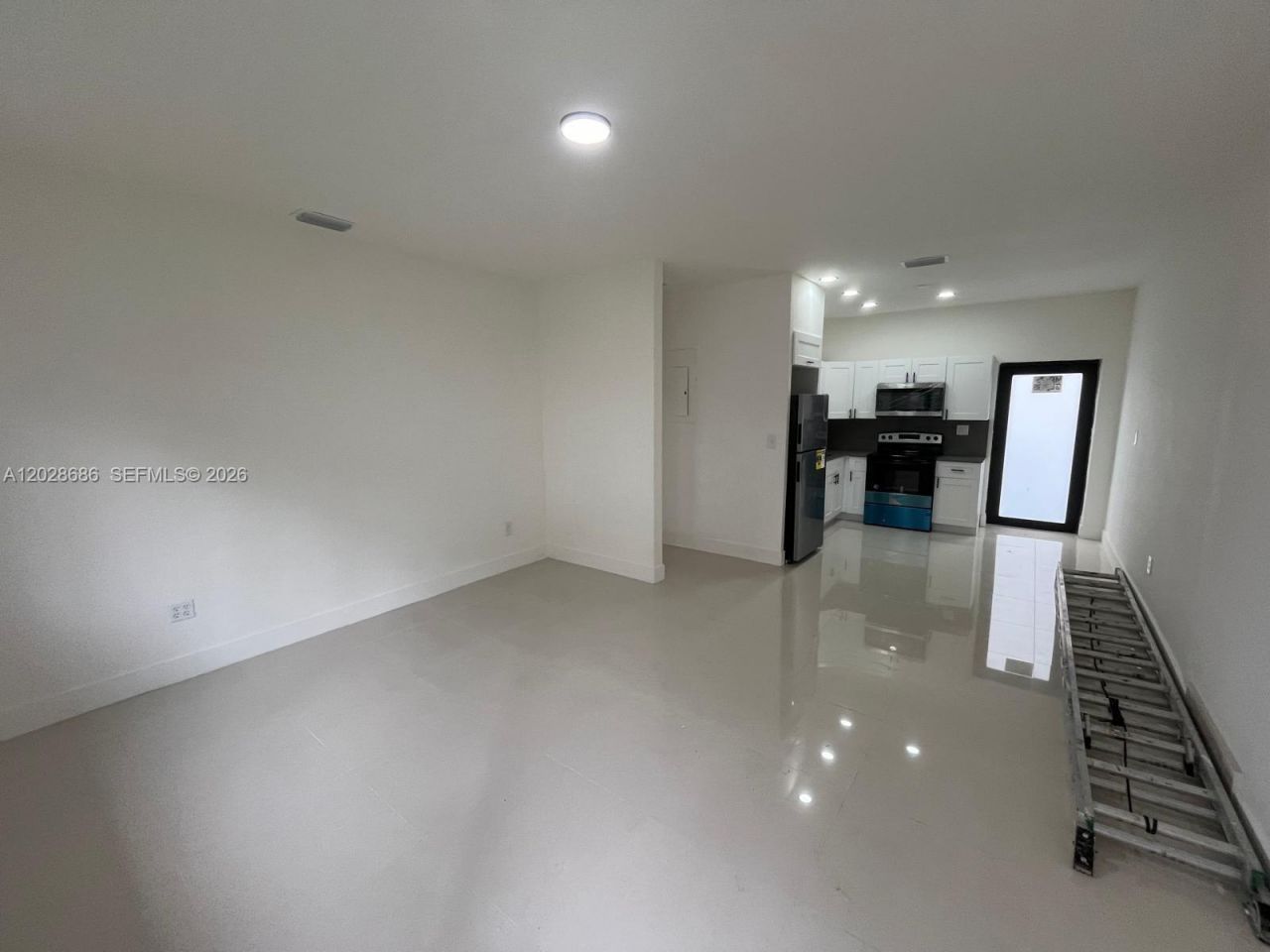 1800 NW 18th Ter, Miami, FL 33125 Photo