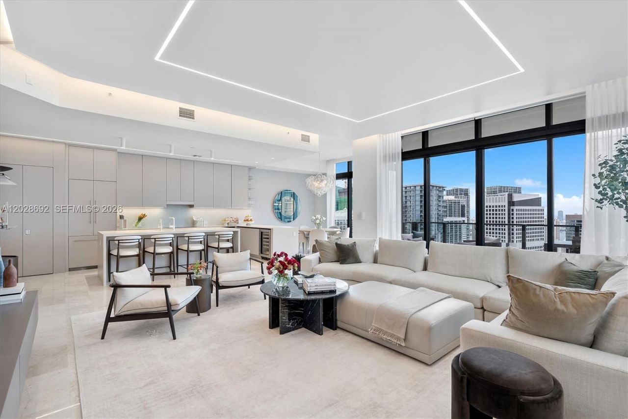 88 SW 7th St, Unit 4001, Miami, FL 33130 Photo