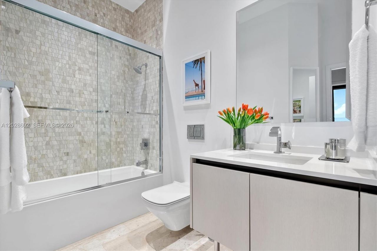 88 SW 7th St, Unit 4001, Miami, FL 33130 Photo
