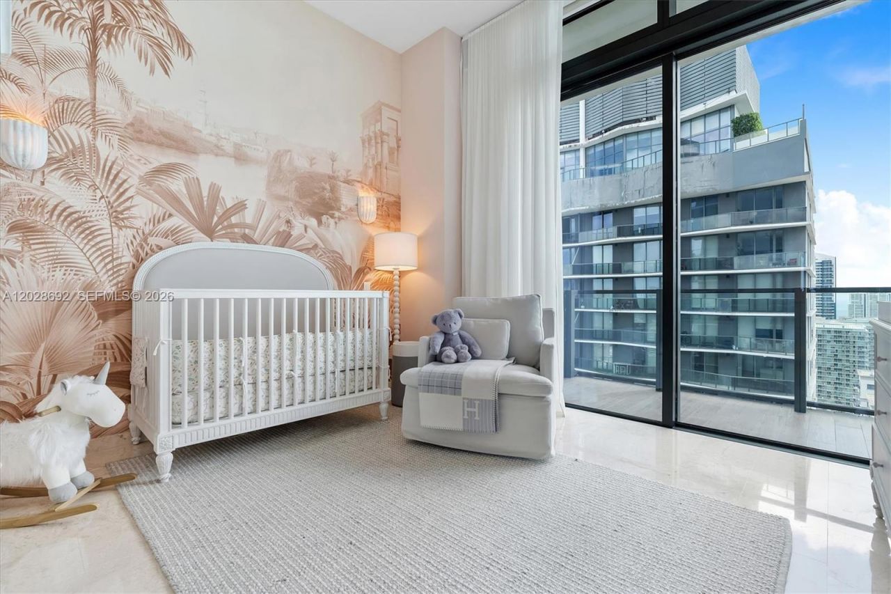 88 SW 7th St, Unit 4001, Miami, FL 33130 Photo
