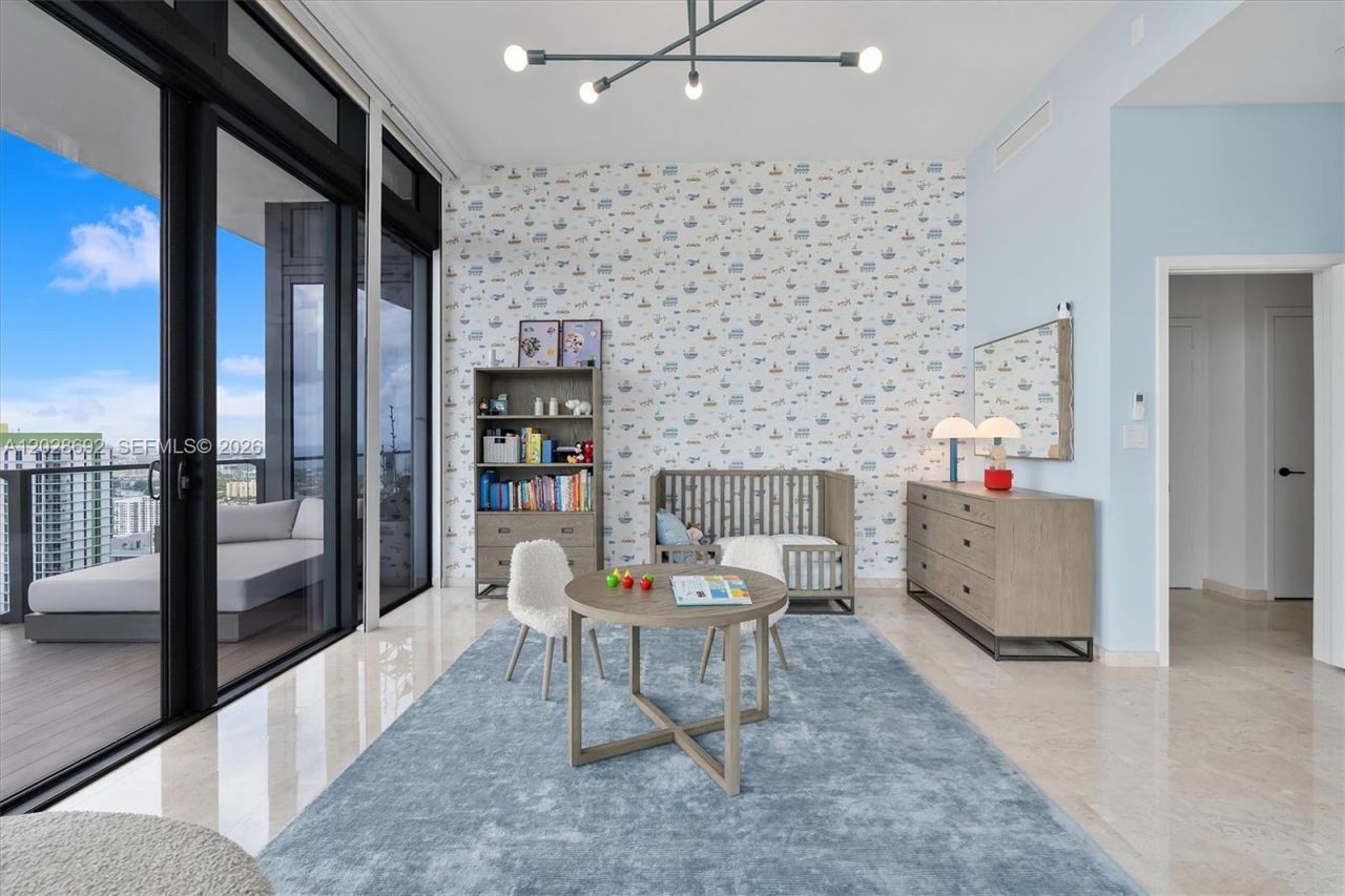 88 SW 7th St, Unit 4001, Miami, FL 33130 Photo