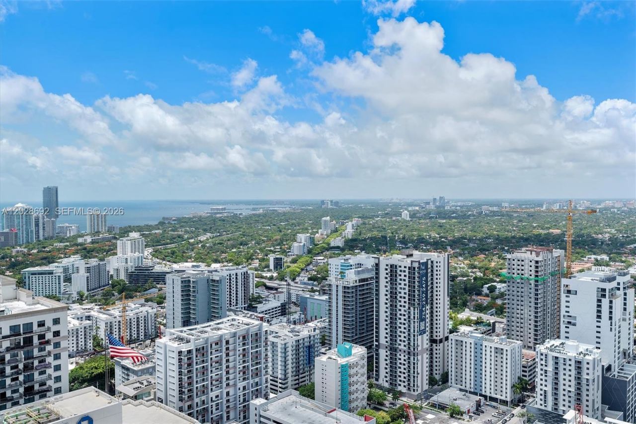 88 SW 7th St, Unit 4001, Miami, FL 33130 Photo