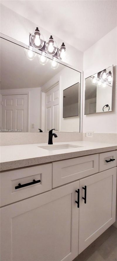2501 Centergate Dr , Unit 203, Miramar, FL 33025 Photo