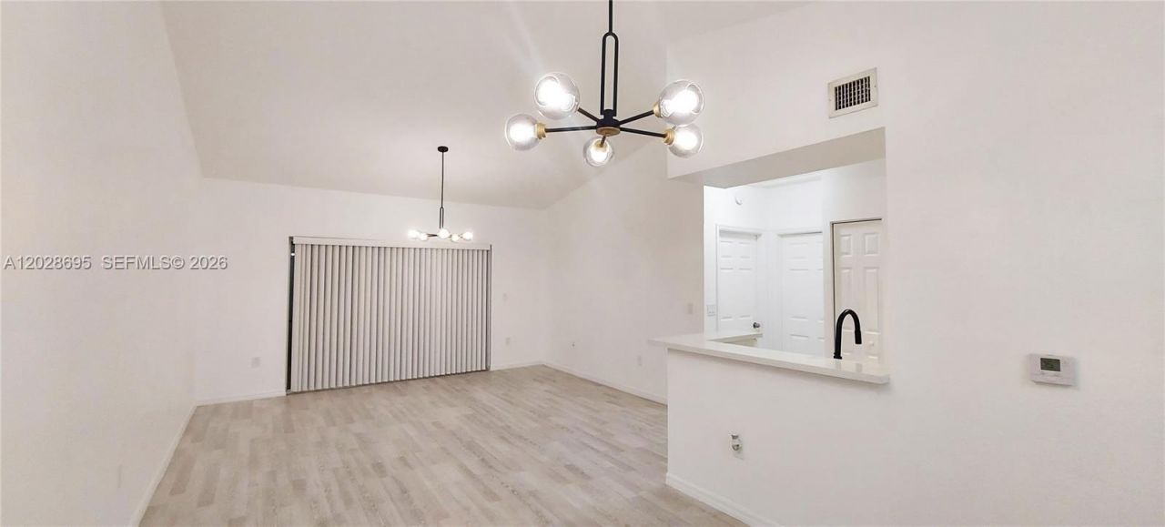 2501 Centergate Dr , Unit 203, Miramar, FL 33025 Photo