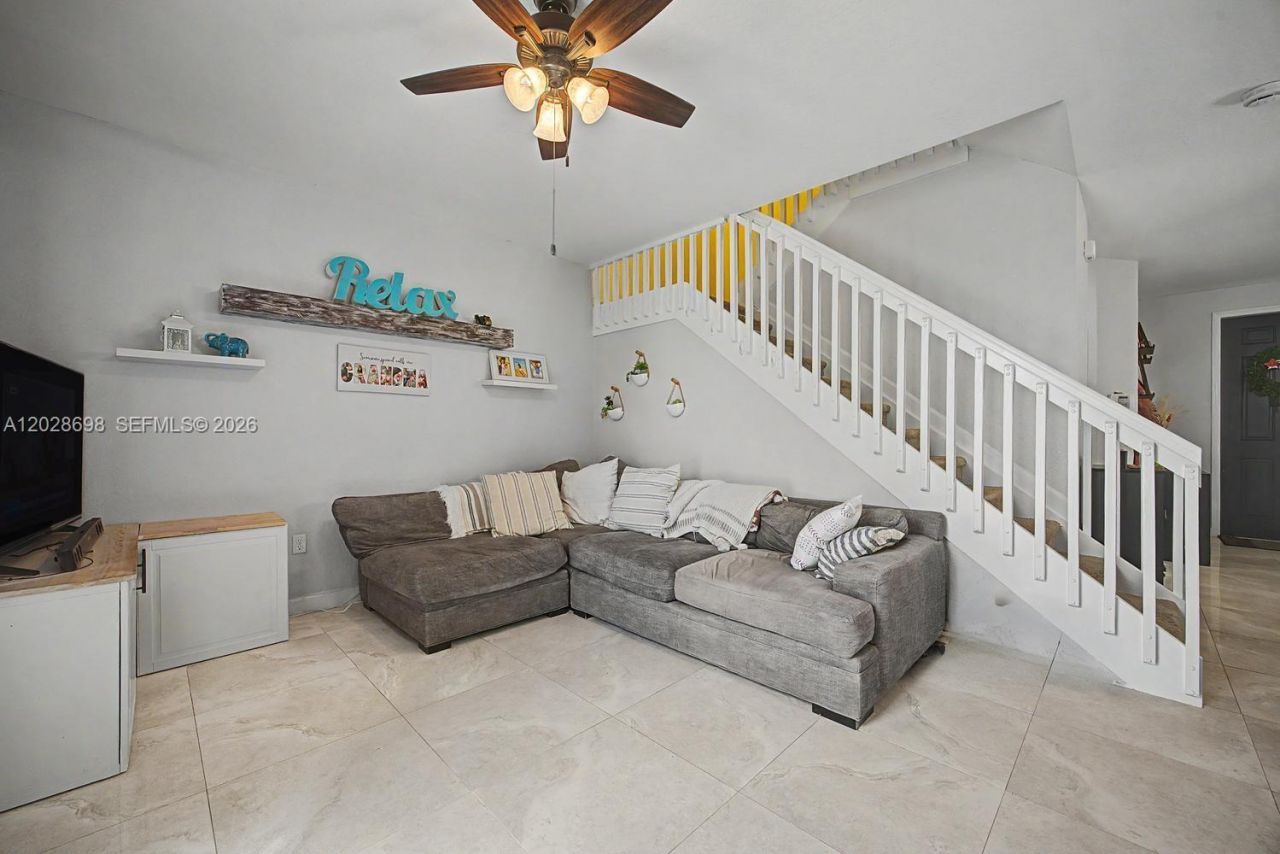 215 SE 37th Pl , Homestead, FL 33033 Photo