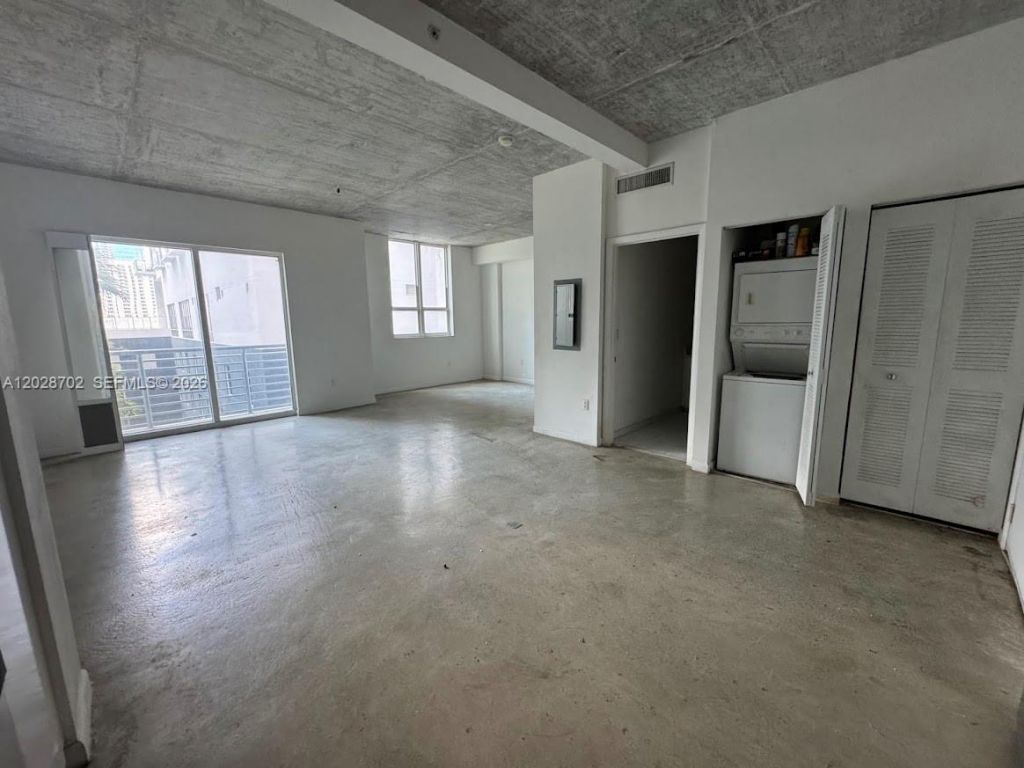 234 NE 3rd St, Unit 1208, Miami, FL 33132 Photo