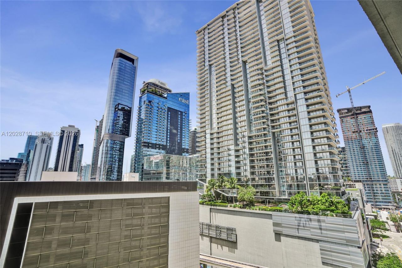 55 SE 6th St, Unit 1502, Miami, FL 33131 Photo