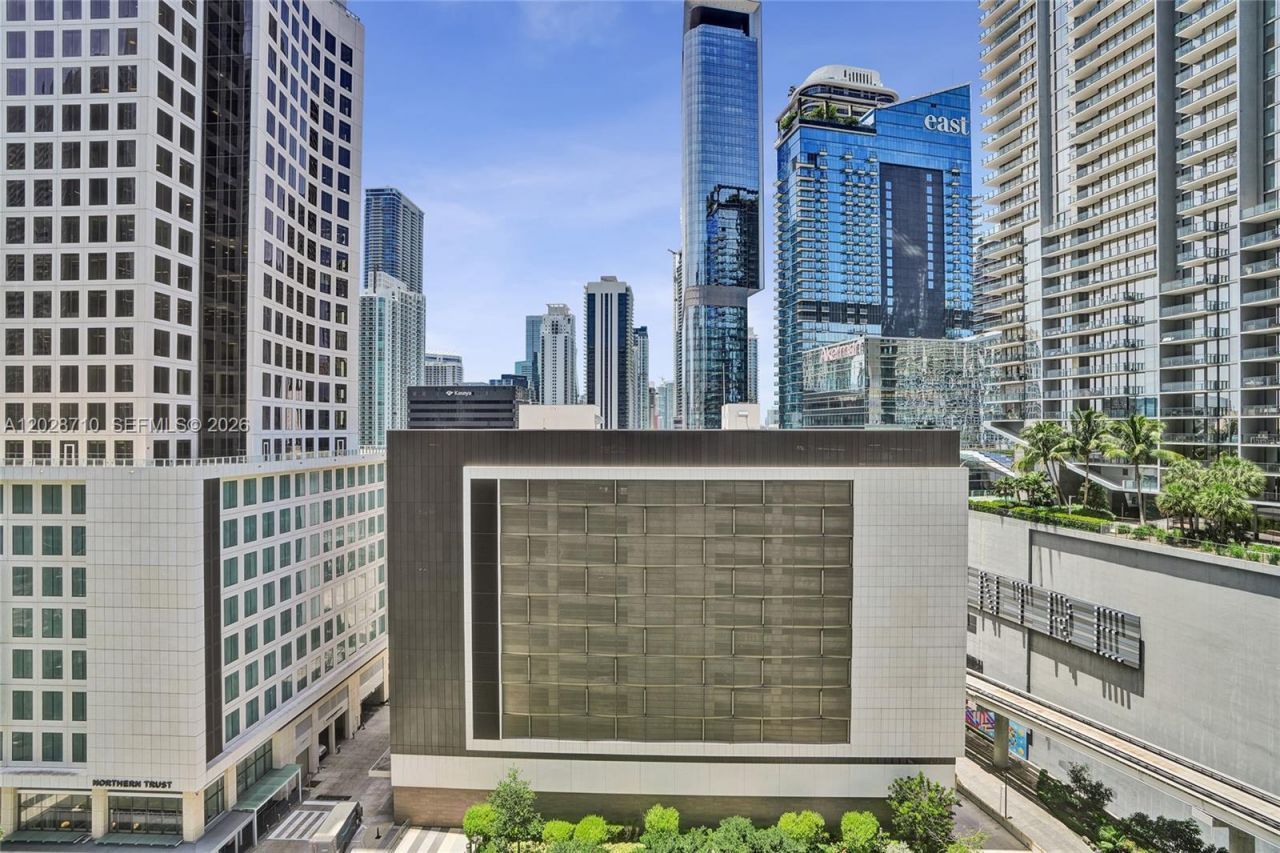 55 SE 6th St, Unit 1502, Miami, FL 33131 Photo