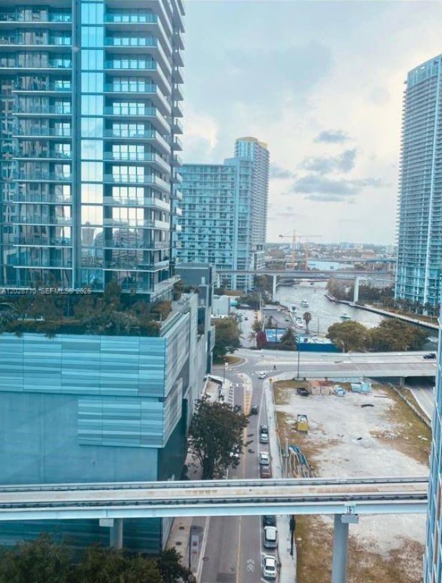 55 SE 6th St, Unit 1502, Miami, FL 33131 Photo