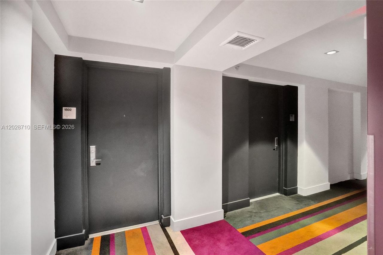55 SE 6th St, Unit 1502, Miami, FL 33131 Photo