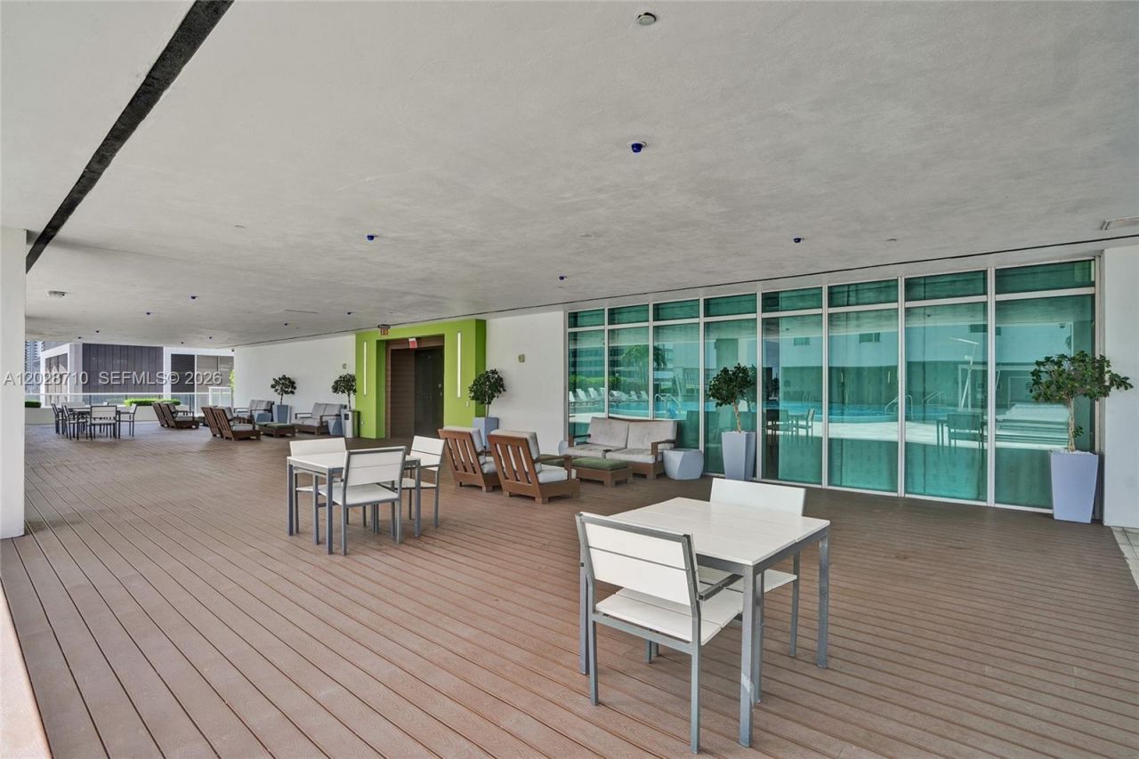 55 SE 6th St, Unit 1502, Miami, FL 33131 Photo