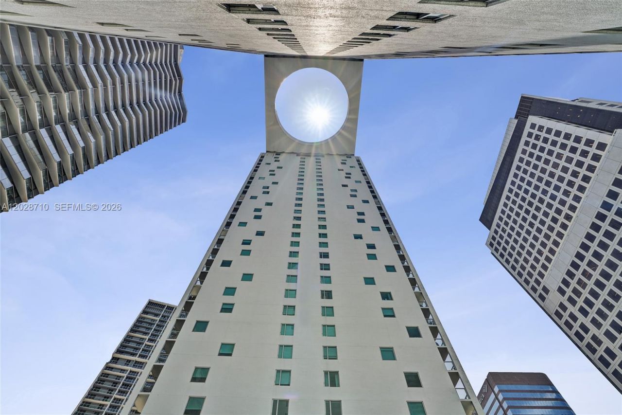 55 SE 6th St, Unit 1502, Miami, FL 33131 Photo