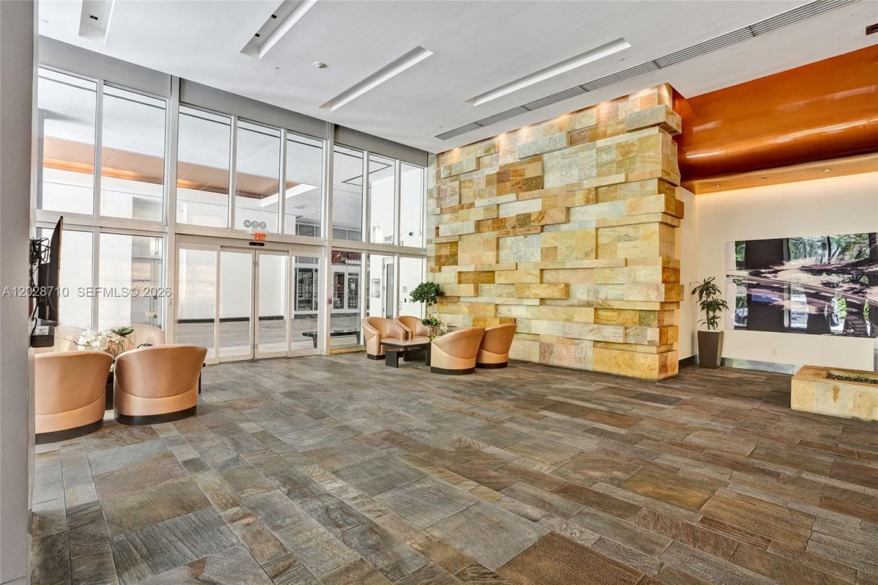 55 SE 6th St, Unit 1502, Miami, FL 33131 Photo