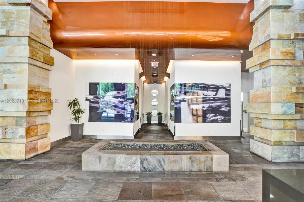 55 SE 6th St, Unit 1502, Miami, FL 33131 Photo