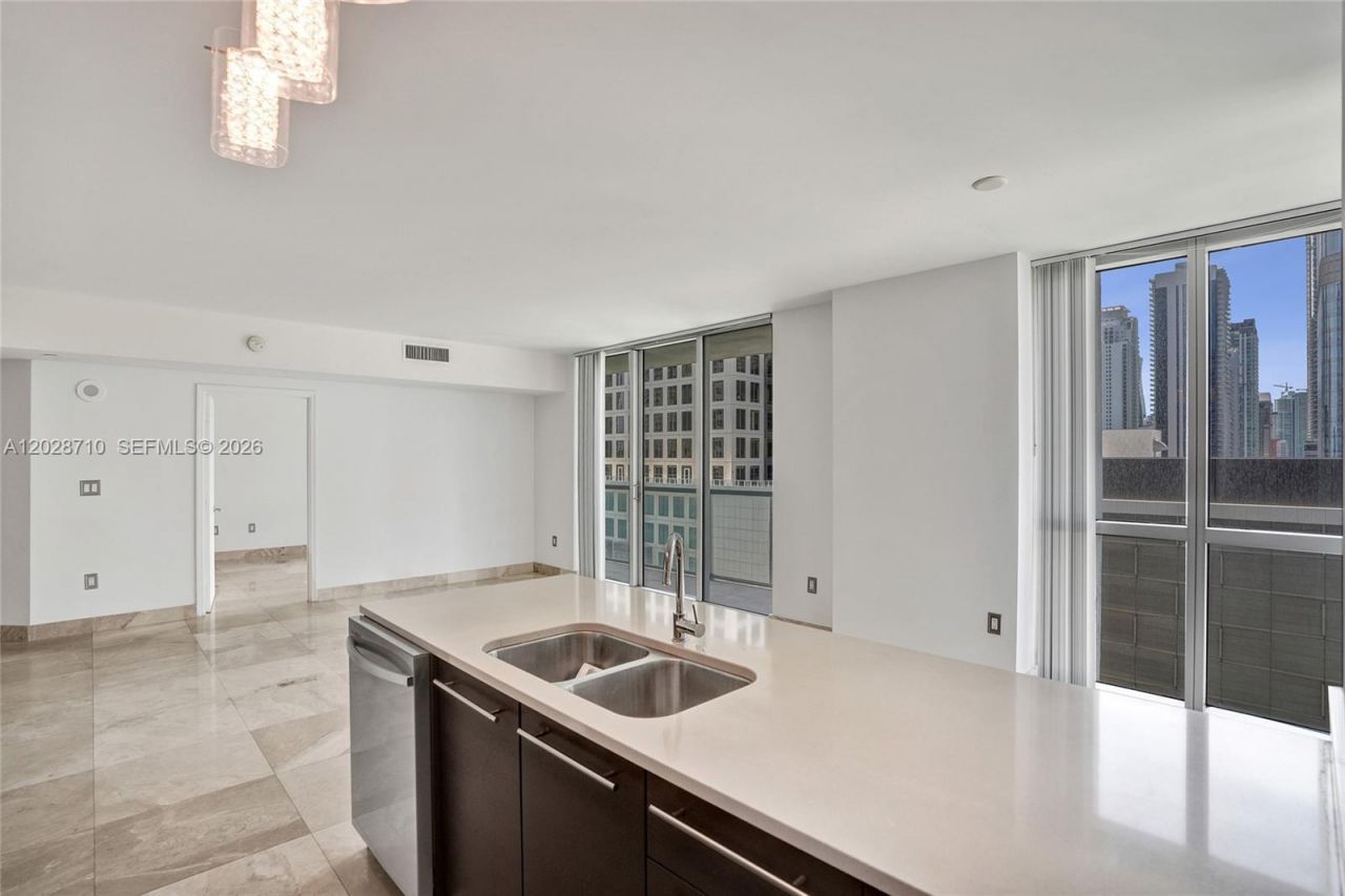 55 SE 6th St, Unit 1502, Miami, FL 33131 Photo