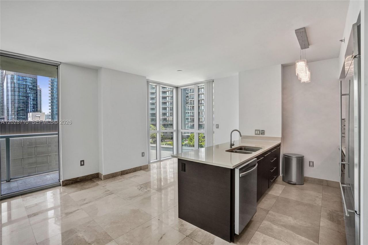 55 SE 6th St, Unit 1502, Miami, FL 33131 Photo