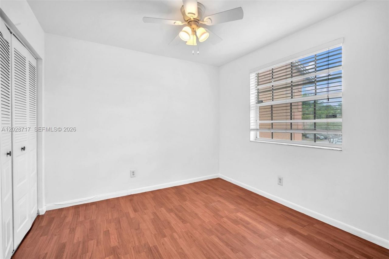 10369 NW 8th St , Unit 204, Pembroke Pines, FL 33026 Photo