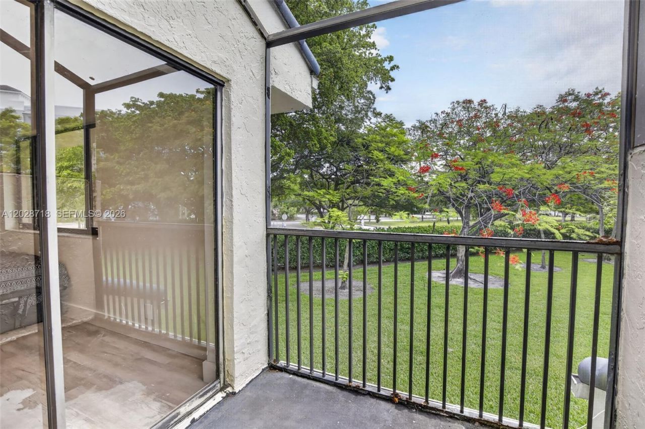 1726 NW 81st Way , Unit 1726, Plantation, FL 33322 Photo