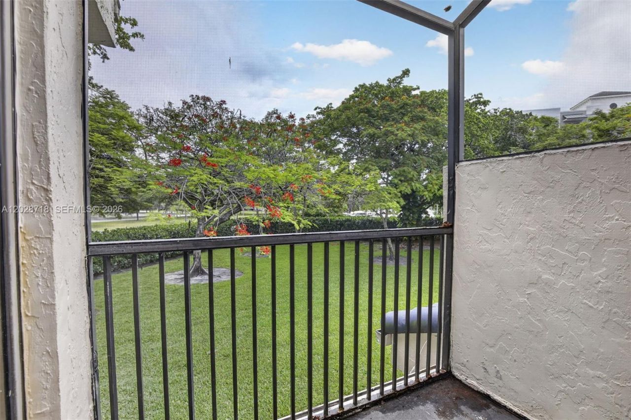 1726 NW 81st Way , Unit 1726, Plantation, FL 33322 Photo