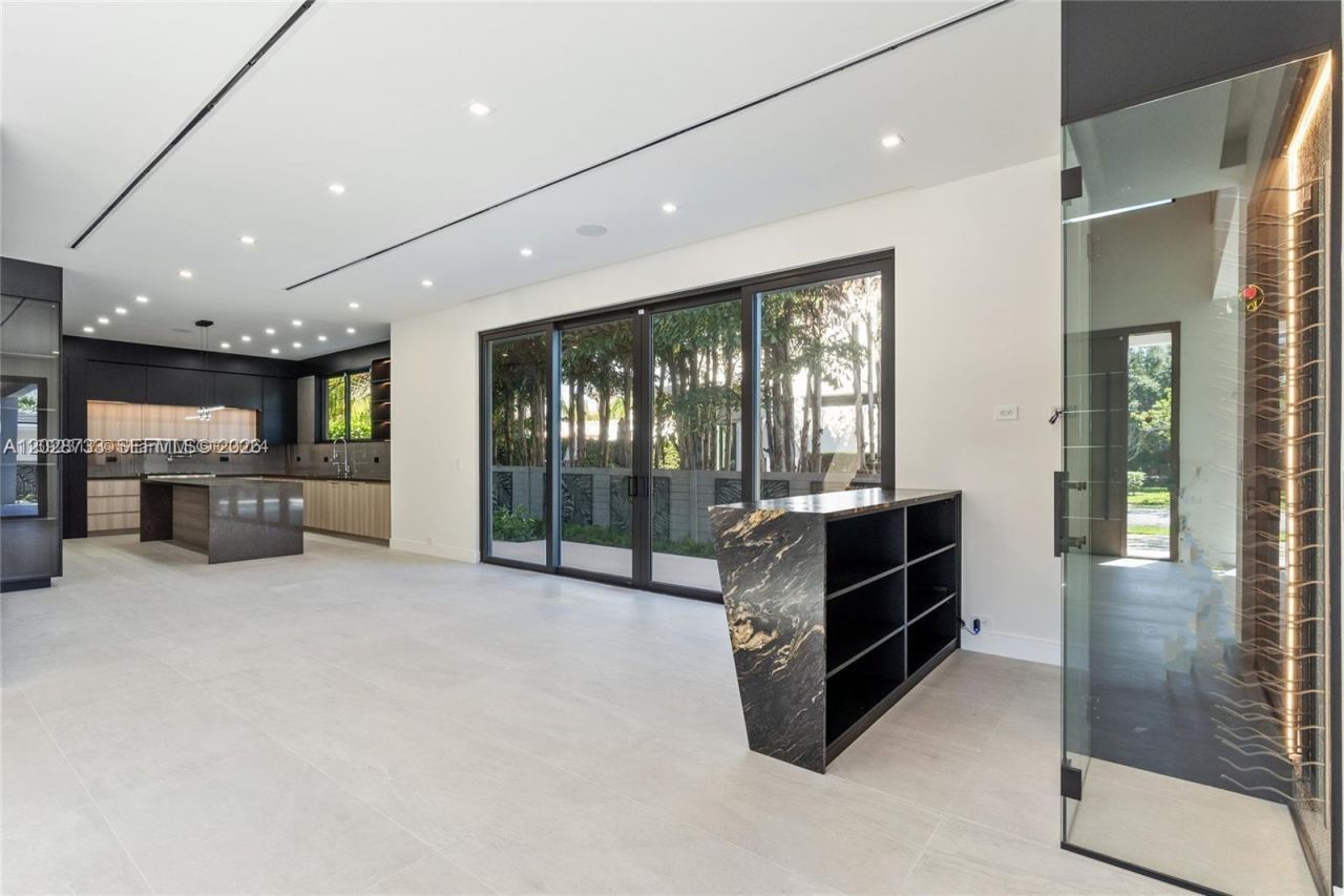 Please Call For Address, Fort Lauderdale, FL 33316 Photo
