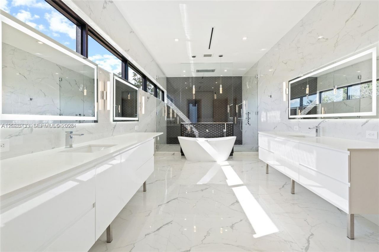 Please Call For Address, Fort Lauderdale, FL 33316 Photo